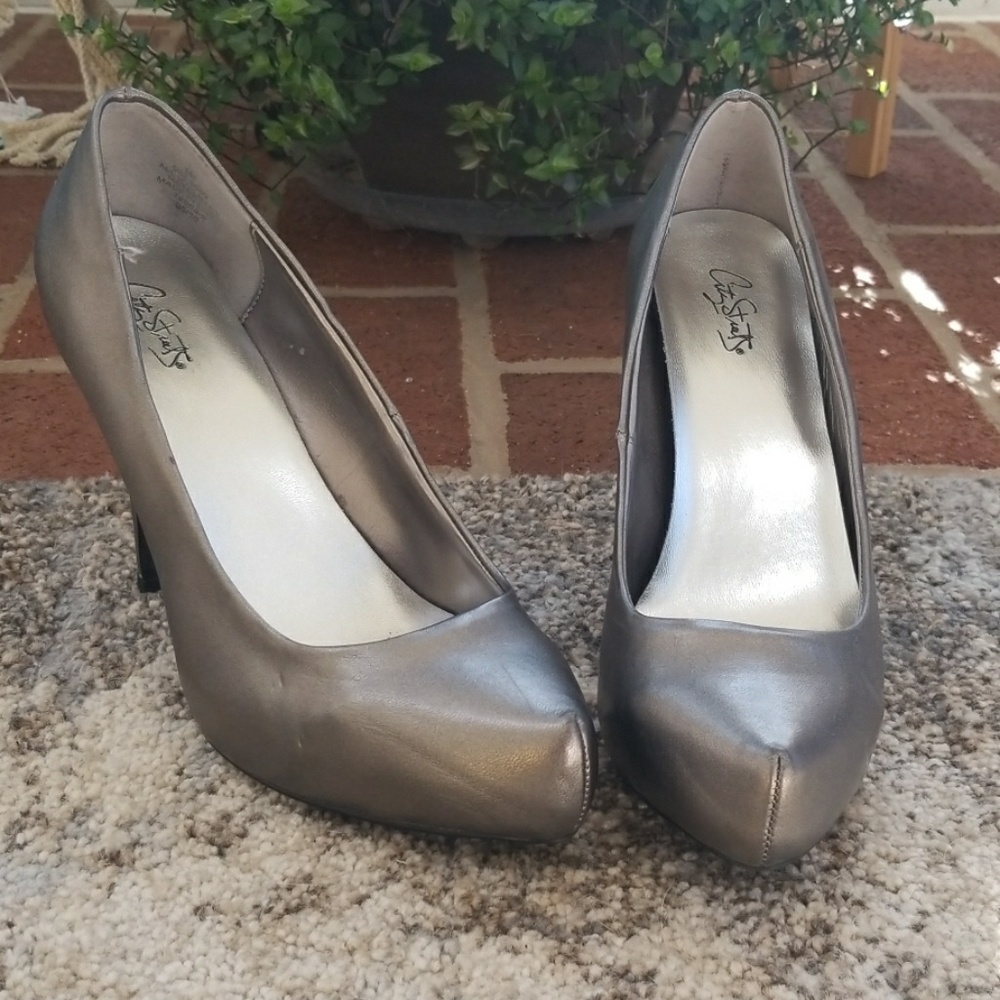 City Streets pewter heels